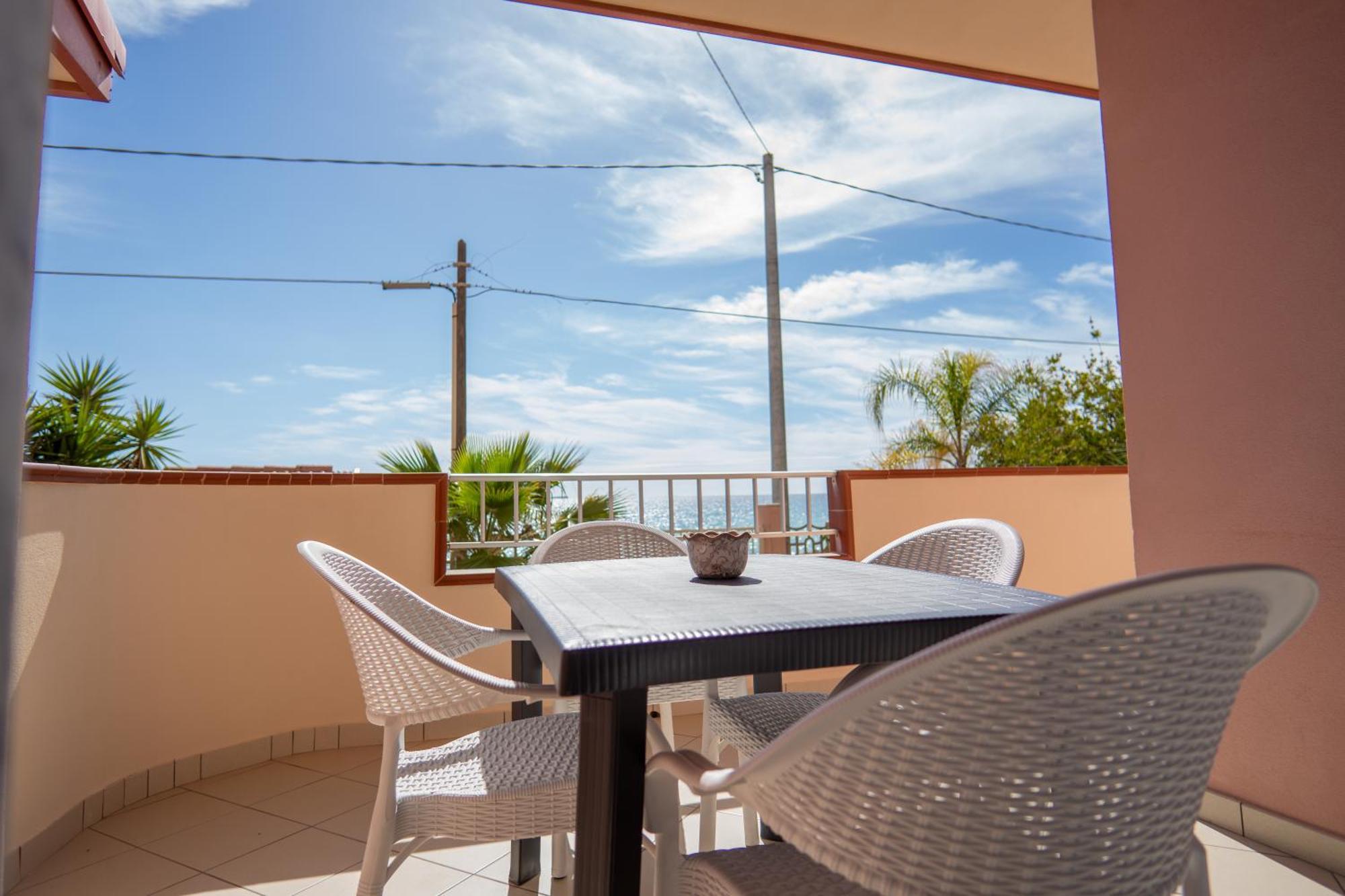 Casa Erika Appartement Bova Marina Buitenkant foto